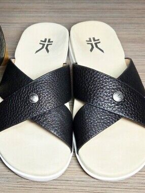 KURU Breeze Orthotic Sandals Women’s 7 Wide-Jet Black Leather Crisscross NEW!!!
